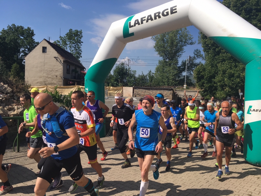 Jubilejní půlmaraton v Žernosekách přilákal rekordní počet závodníků